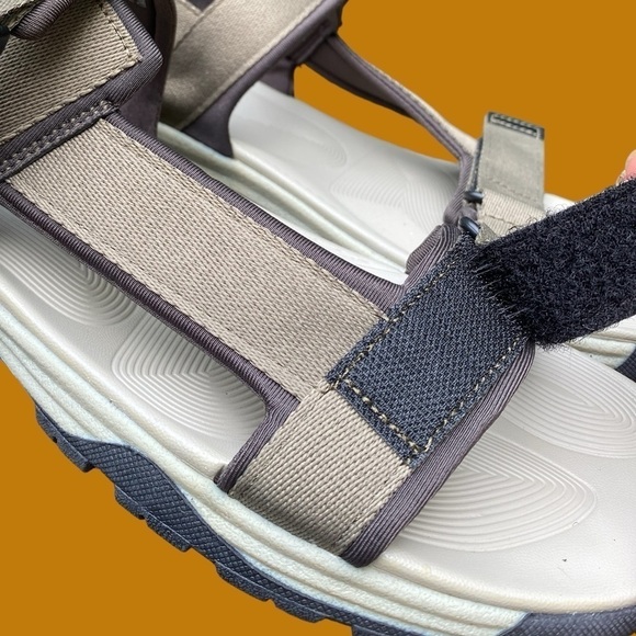 Ozark Trail-NWT Men’s 10 moss green/gray hiking sandals. Velcro adjustable. New! - Picture 7 of 12